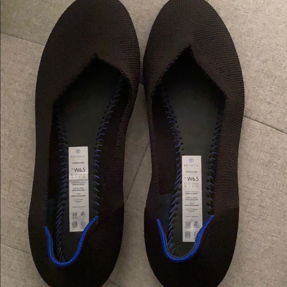 Rothys flats